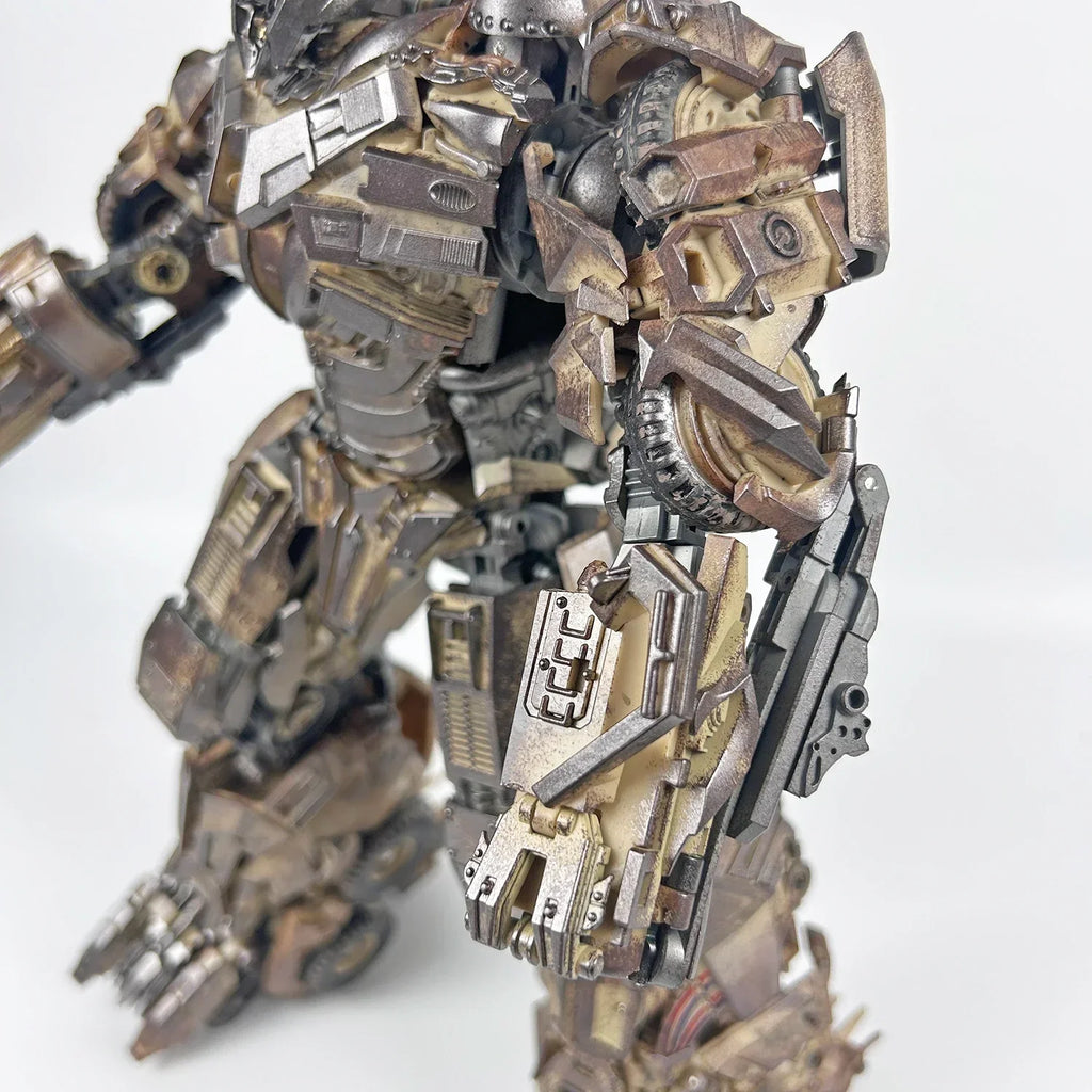 UT Transformion R-05 R05 33cm MG Tank Damaged Battle Damous Uniquetoys R 05 Robot Action Figure Collect Gifts