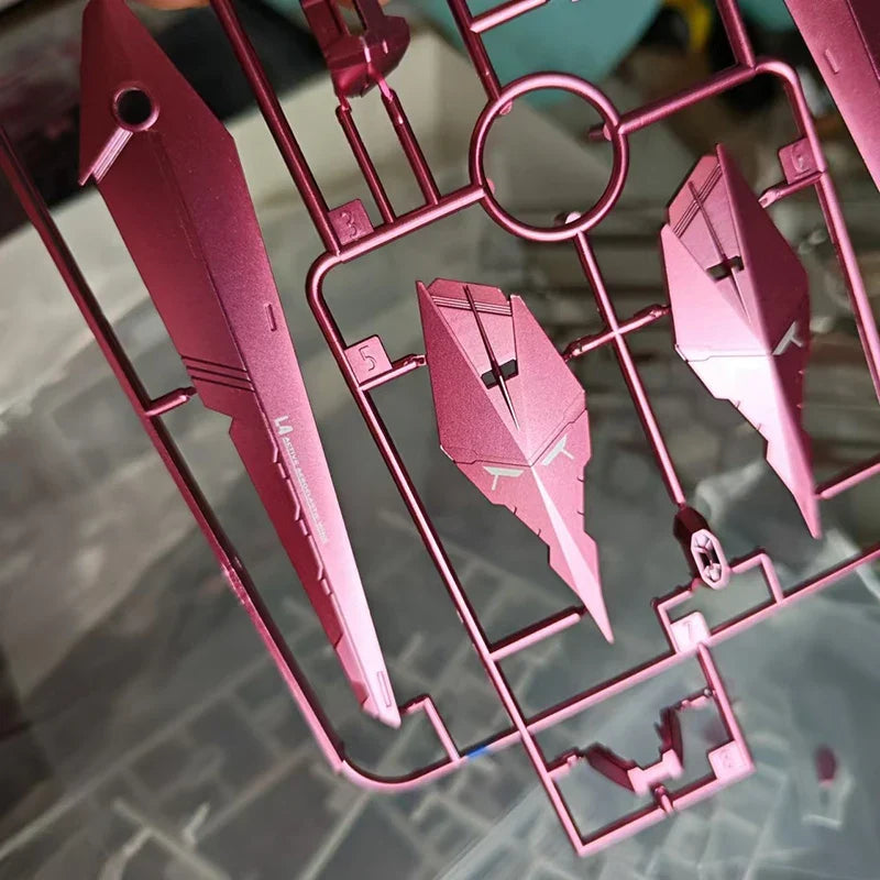 Bandai Freedom Gundam Action Figure MG Pink Sakura 2.0 Freedom Gundam Model Kit Toy Paint Modification
