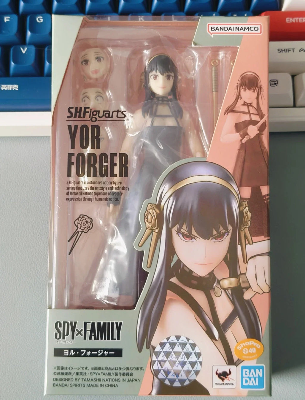 In Stock Bandai S.H.Figuarts Spy × Family Yor Forger Loid Forger Anya Forger PVC Model Animation Character Action Toy Toy Action