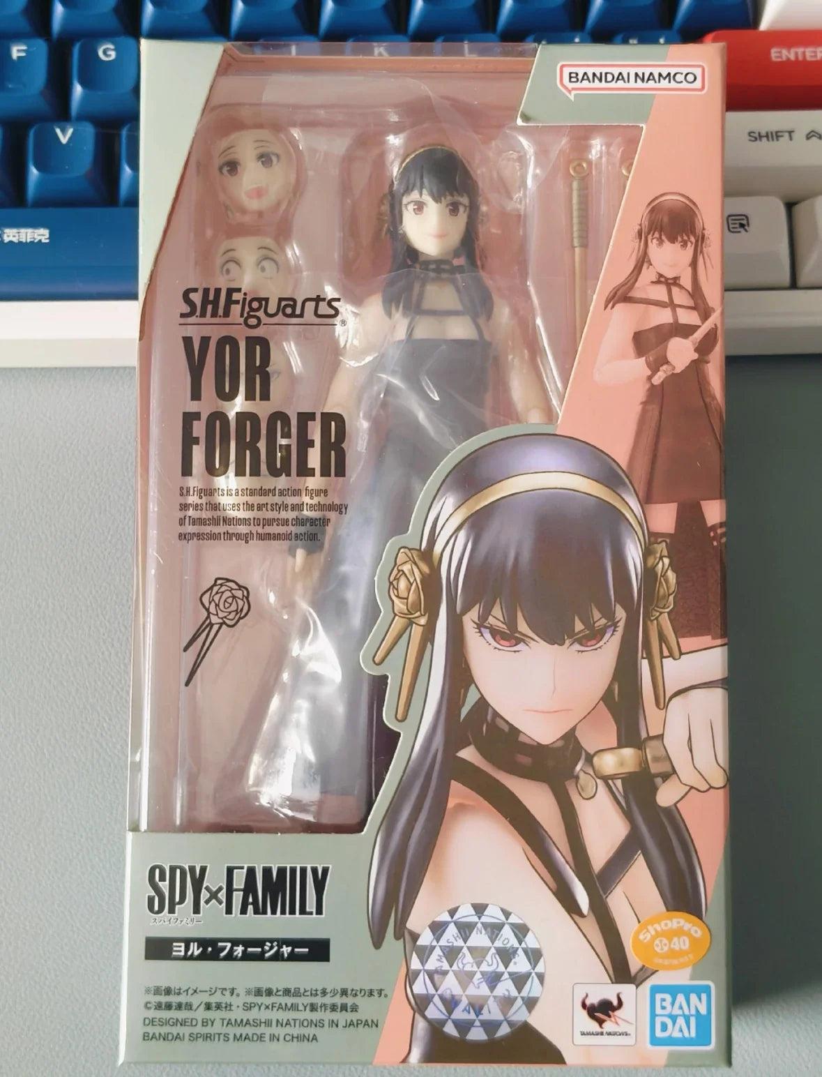 In Stock Bandai S.H.Figuarts Spy × Family Yor Forger Loid Forger Anya Forger PVC Model Animation Character Action Toy Toy Action