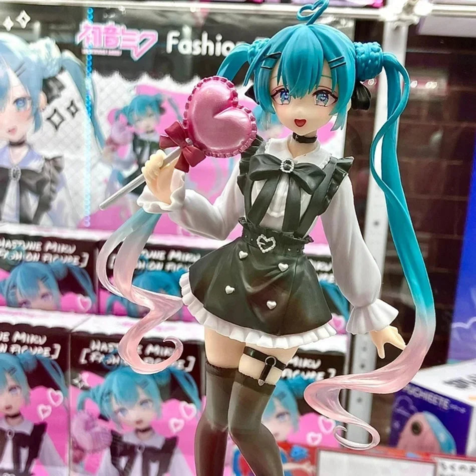Cute girl Hatsune Miku anime character fashionable suitable for desktop decoration ornaments doll Christmas gift PVC collectible