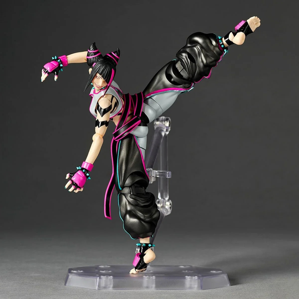 100% Original Kaiyodo Amazing Yamaguchi Revoltech (NR065) Street Fighter 6 Han Juri Anime Figure Action Figure Collection Series
