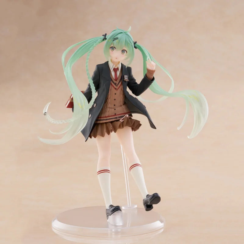 Original Taito Hatsune Miku Preppy Ver Anime Action Figure Fashion Kawaii Collectible Model Garage Kit Toy Kid Birthday Gift