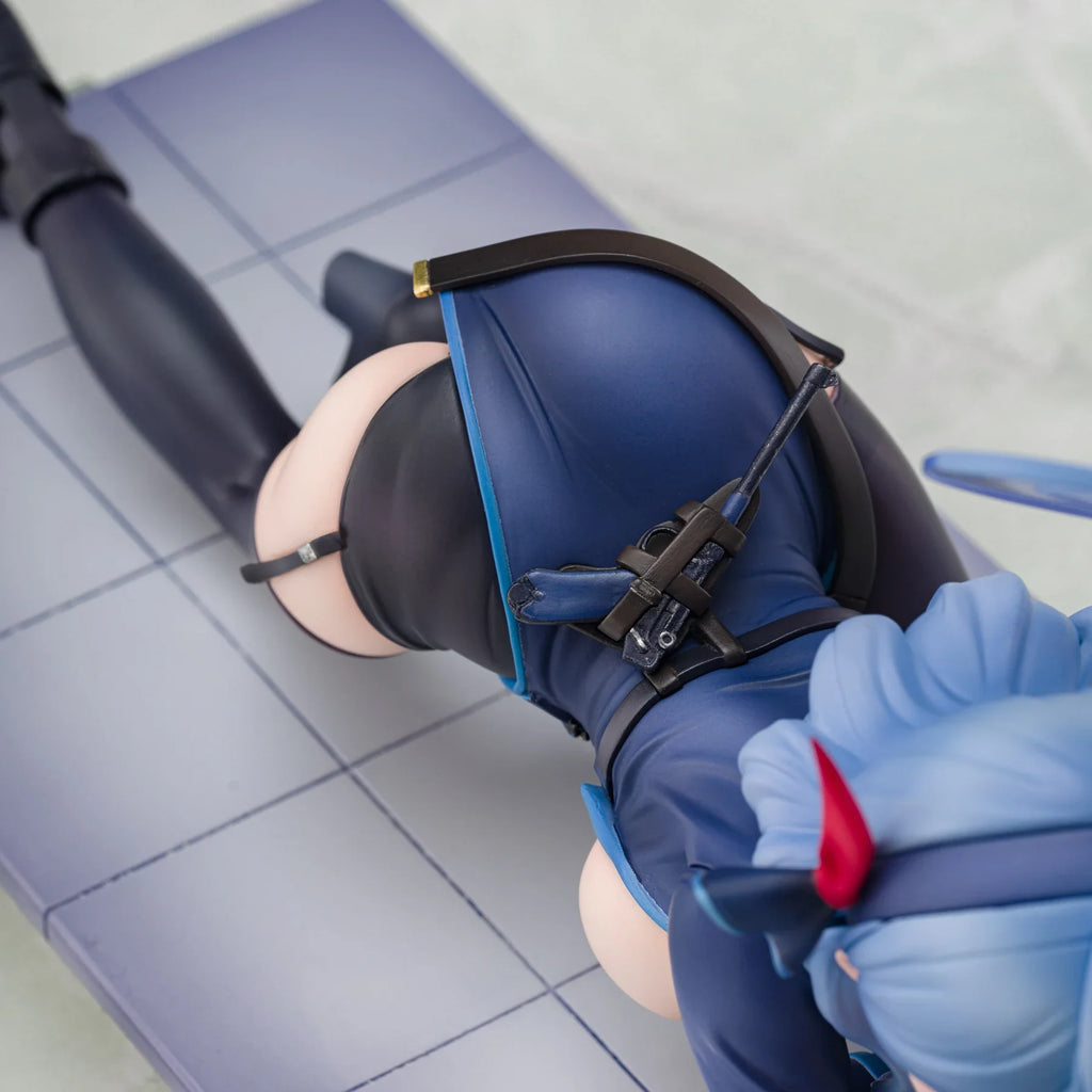 Kneeling Pose Blue Archive AmiAmi Statue Model Collectible Toy Figure Action Figure Robot Toy From Toys Hobbies Category