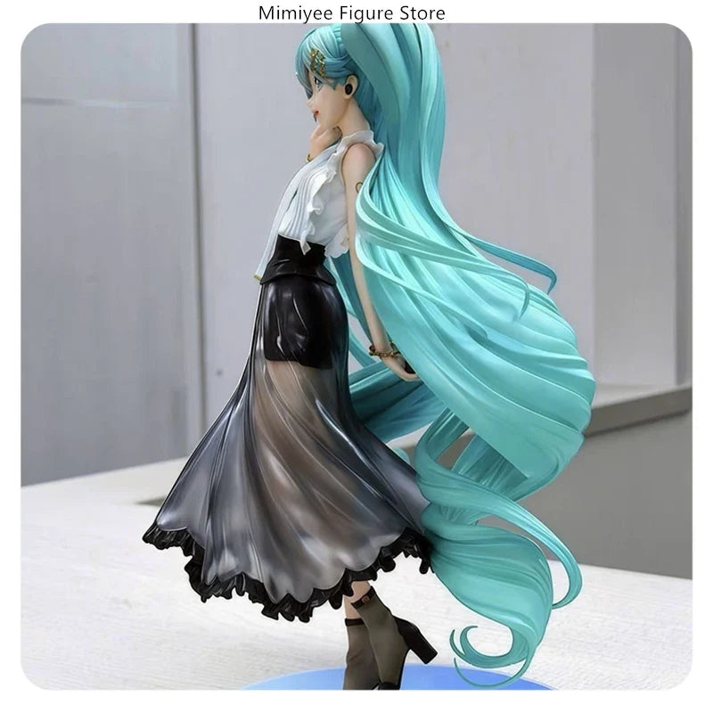 Hatsune Miku Casual Wear 27cm Standing Pose Anime Figure Model Statue Desktop Decoration Gift Collection