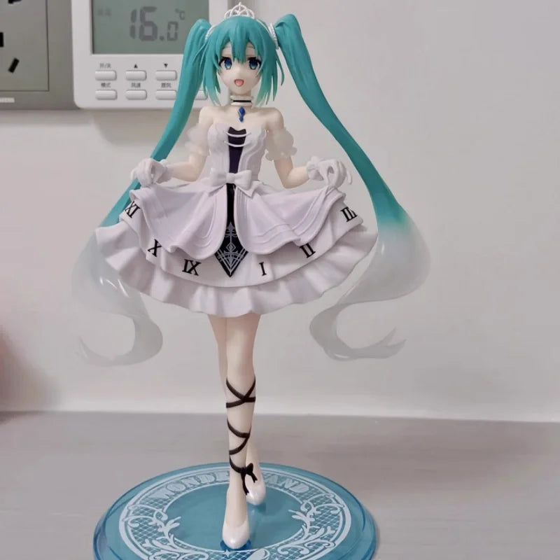Original Taito Hatsune Miku Anime Figure Fairy Tale Wonderland Cinderella 18cm Model Ornament Toy Girl Birthday Gifts ﻿