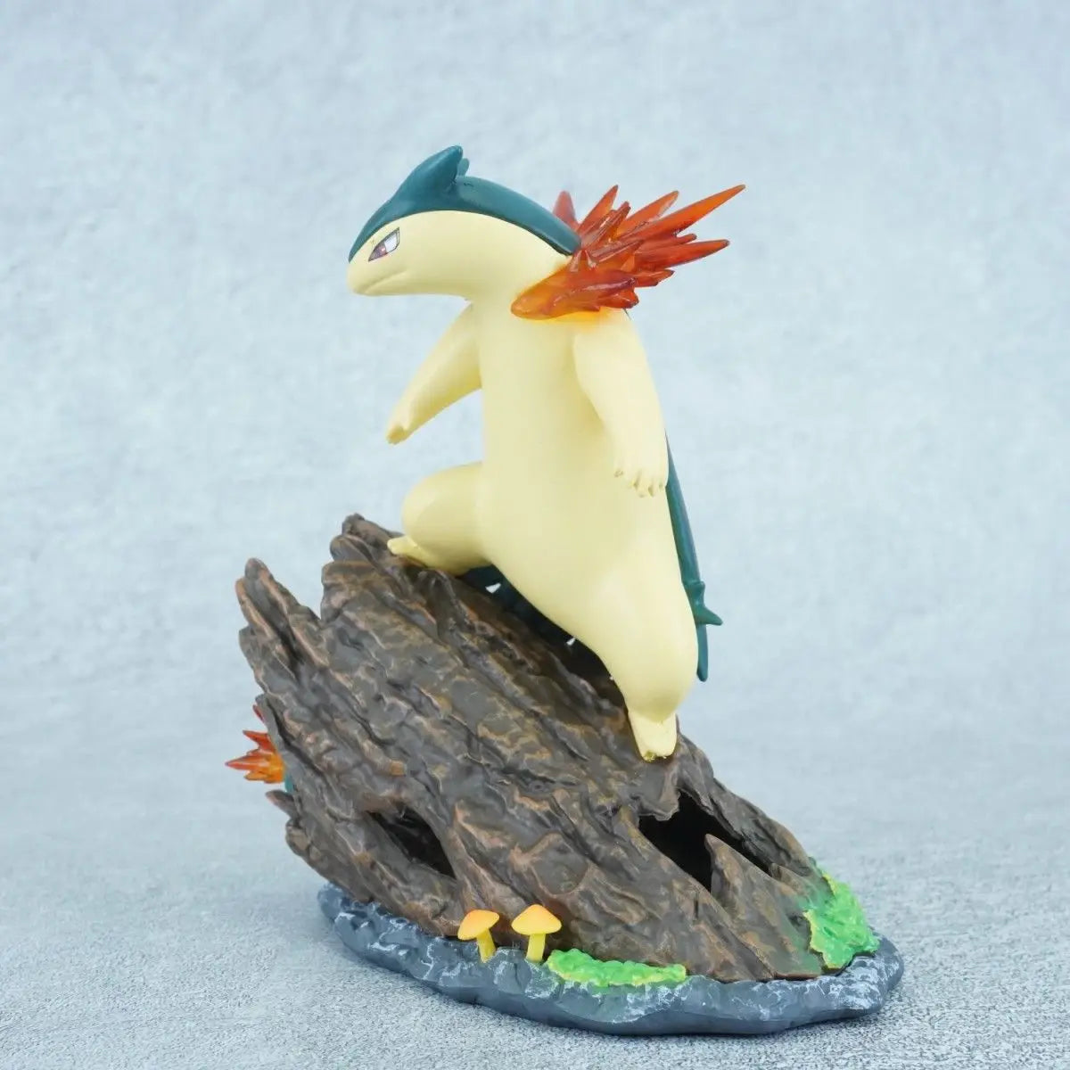 13cm Pokemon Anime Figure Cyndaquil The Evolution Group of Typhlosion Figures Collection PVC Model Statue Desk Decor Gift Toys
