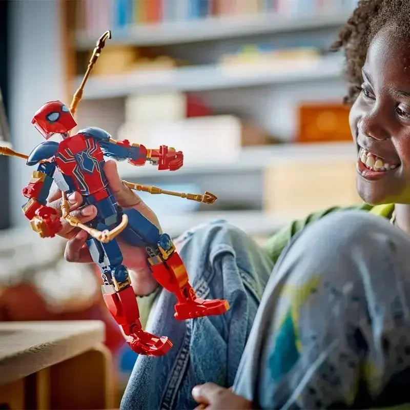 76298 Marvel Iron Spider-Man Construction Figure, Super Hero Toy for Kids, Buildable Toy Model, Gift for Boys and Girls