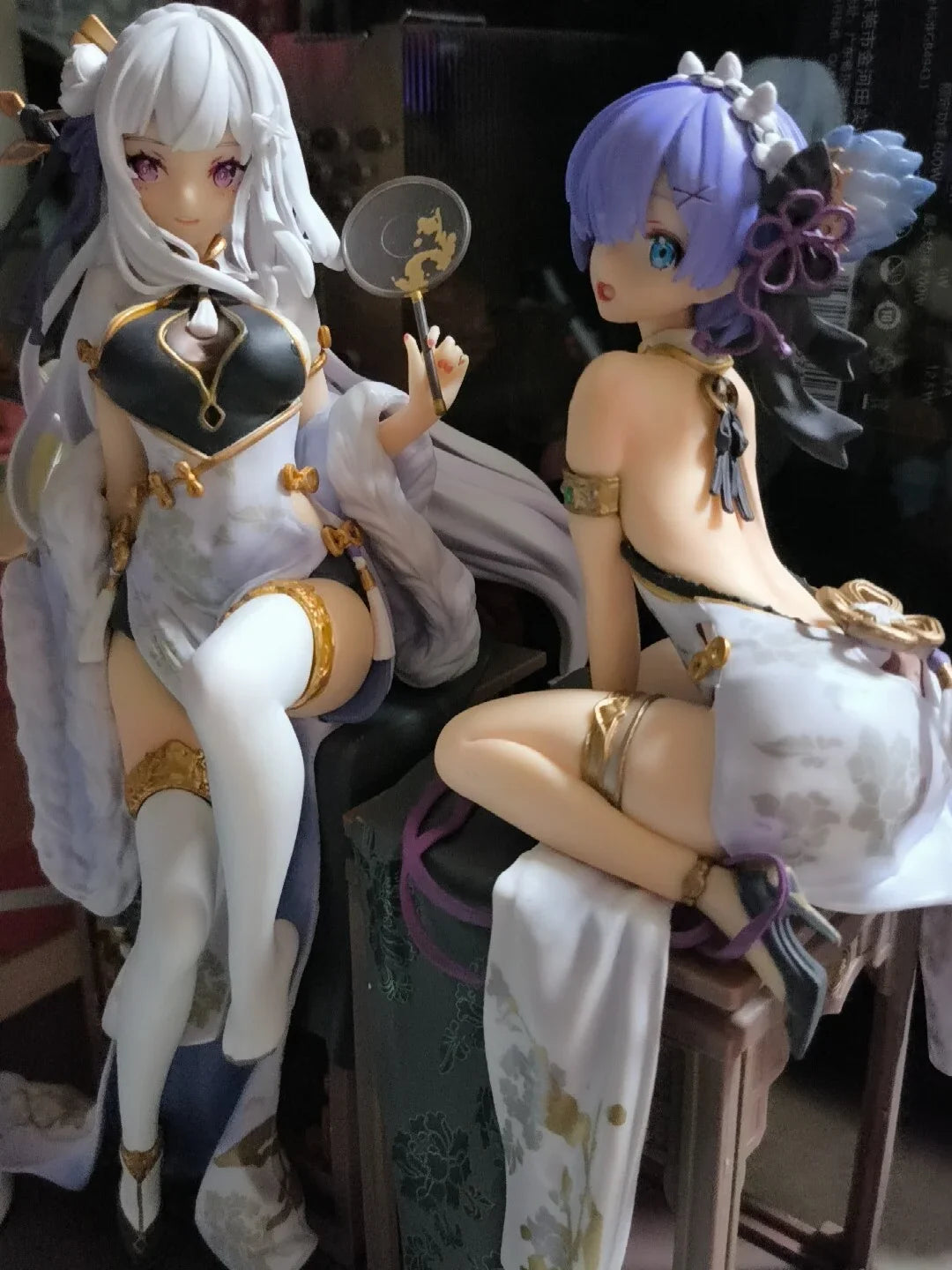 22cm Re:Zero Emilia and Rem Chinese Dress Figure Set - Elegant Qipao Anime Statue, Cute Collectible Model & Desktop Decor