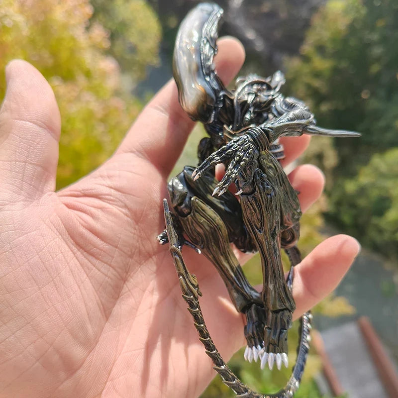Genuine 52toys 1/12 Lightning Dance Yoshi Alien Action Figure Collection Alien Xenomorph Super Movable Model Desktop Ornament