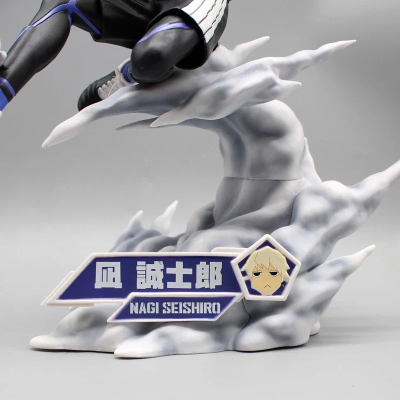 Blue Lock Figures Nagi Seishiro Anime Figure Football Action Figurine Pvc Model Desk Collection Room Statue Doll Birthday Gifts
