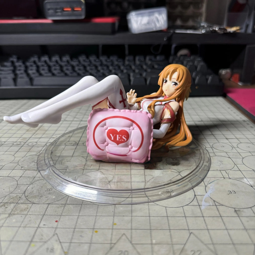 7cm Sword Art Online Yuuki Asuna Lying Posture Anime Figure Model Statue Boys Collection Desktop Decoration Ornament Toys Gifts