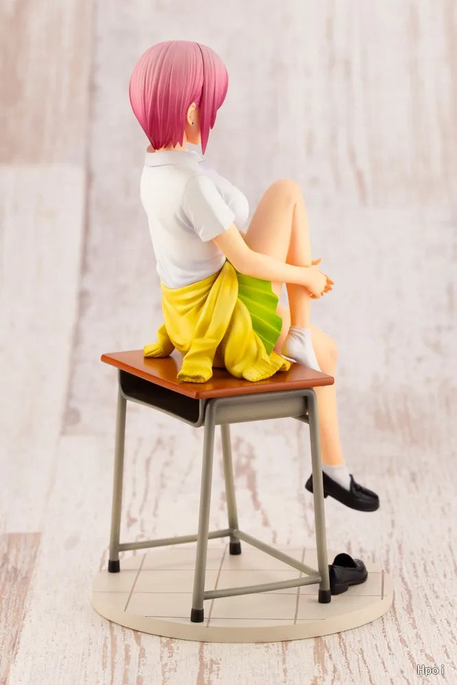 Original in Stock KOTOBUKIYA The Quintessential Quintuplets Nakano Ichika 1/8 Figures Model Toys Gifts Collection Ornaments