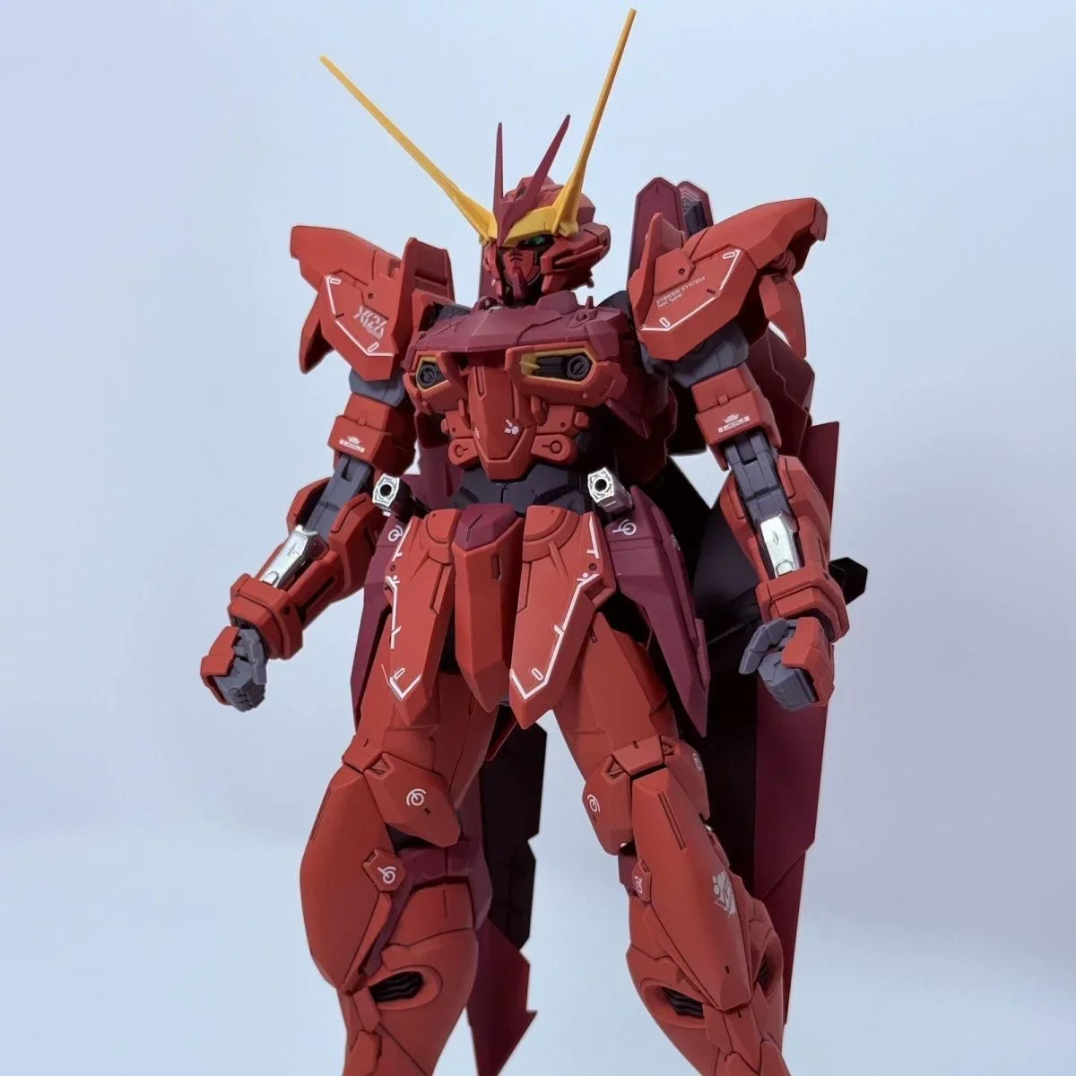 MG RGX-00 1/100 Weiß & Rot Testament Bausatz Actionfigur Anime Mecha Spielzeug mit Wasserschiebebild & Display Base Jungen Geschenk