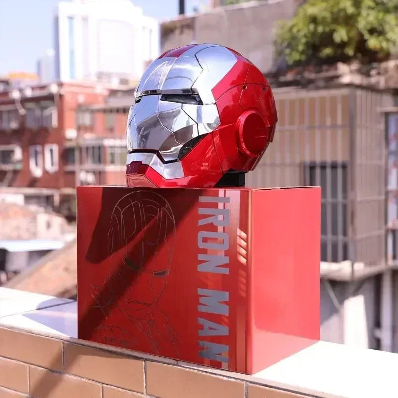 Hot Toys Neuer Mk5 Iron Man Helm Sprachsteuerung 8-teilig Öffnen und Schließen Chinesisch Englisch Leuchtmaske Sammeln Halloween Geschenke