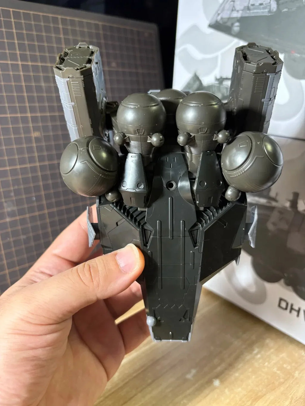 Official Kotobukiya Death Stranding 2 Model - Buildable Dhv Magellan 1/350 Scale Kit