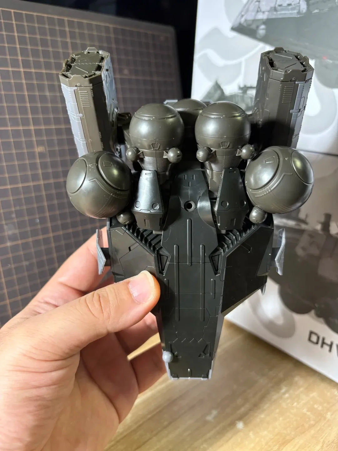 Official Kotobukiya Death Stranding 2 Model - Buildable Dhv Magellan 1/350 Scale Kit