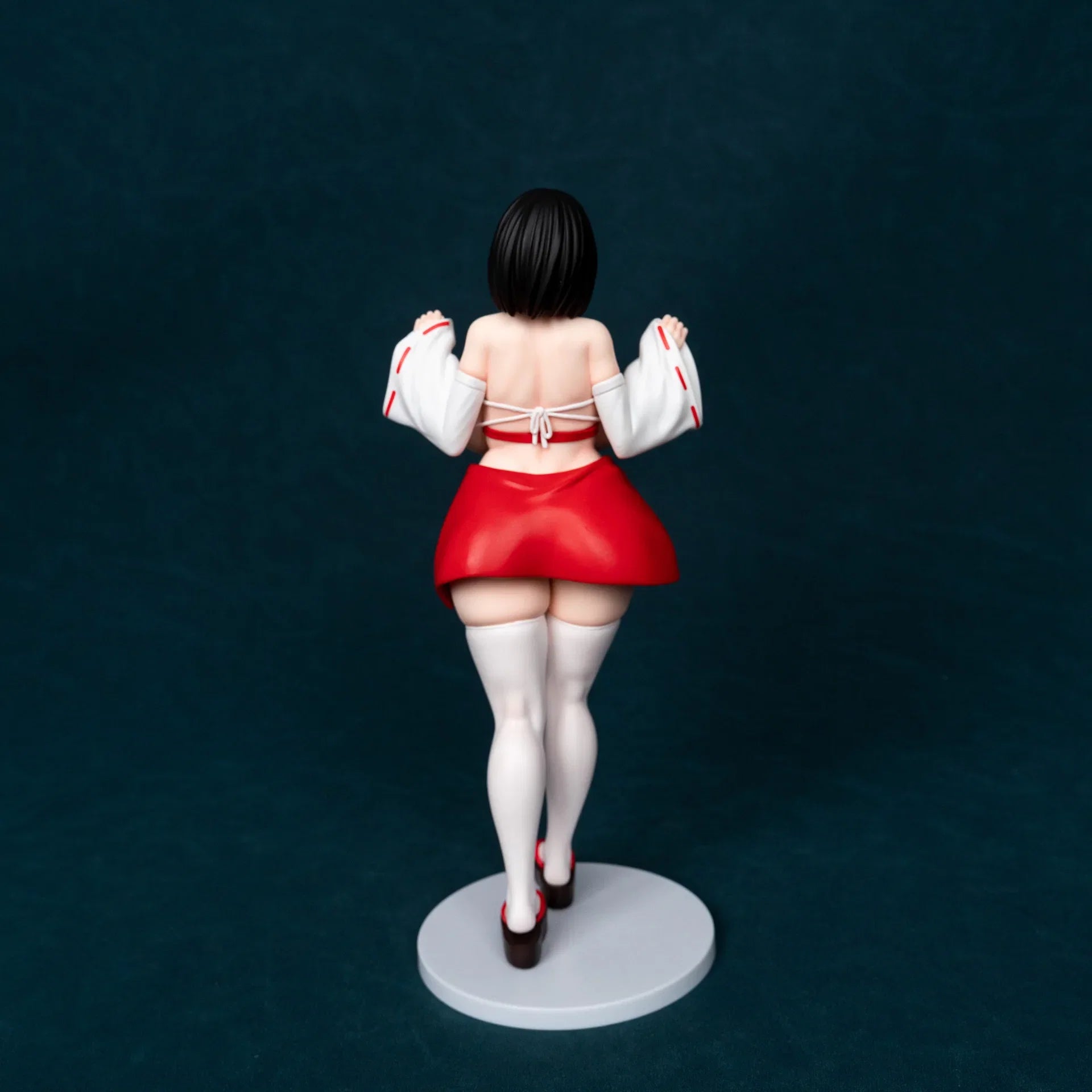 27cm KK Witch MIKO Plentiful Beautiful Girl GK Statue Anime Handmade Action Figures Desktop Case Decoration Ornament Gift