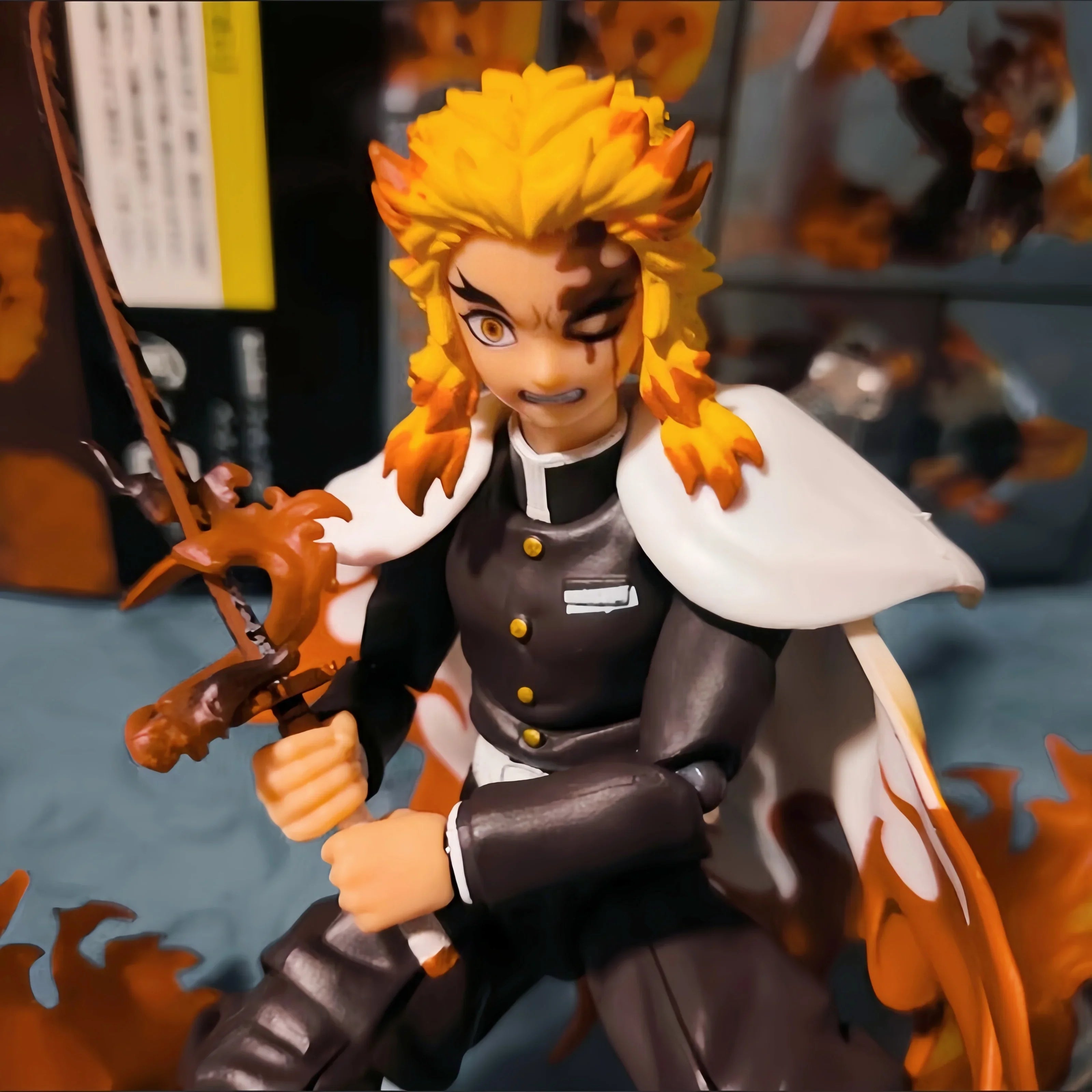 14cm Demon Slayer Rengoku Kyoujurou Figma 553 Joints Movable Anime Action Figure Toys Doll Gift