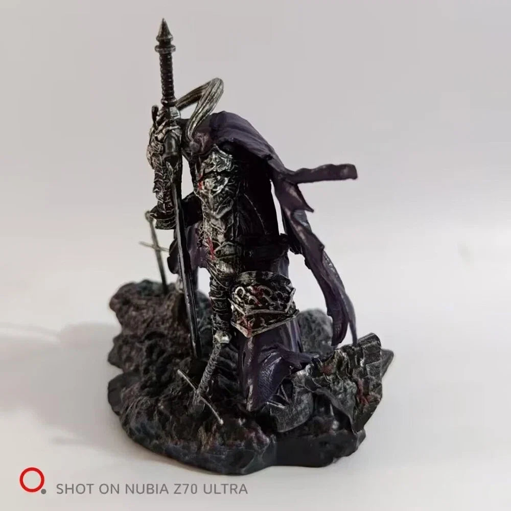 DARK SOULS Figure Artorias Strolling Through Dark Souls III The Abyss PVC Action Figure Amine Christmas Gift